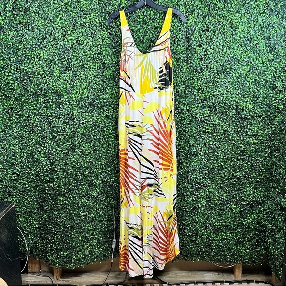 FOREVER 21 | Tropical Print Jumpsuit - Picture 5 of 13